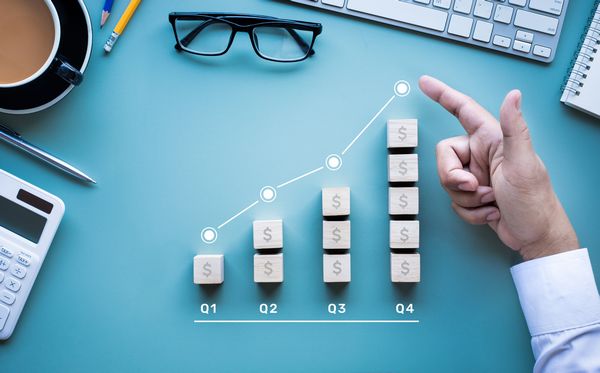 成長と収入のイメージ